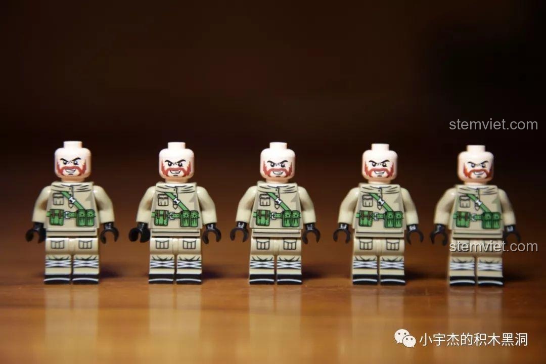 Minifigures lính Liên Xô không đội mũ từ bộ đồ chơi xếp hình Bộ sưu tập xe quân sự mini SEMBO.