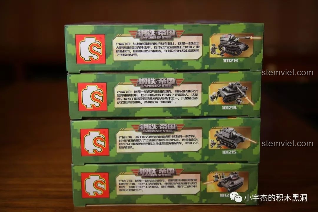 Mặt bên của các hộp đồ chơi lắp ráp xe tăng quân sự Đức Sembo 101213, hiển thị thông tin chi tiết và hình ảnh minh họa của từng mẫu xe tăng, giúp bé tìm hiểu lịch sử.