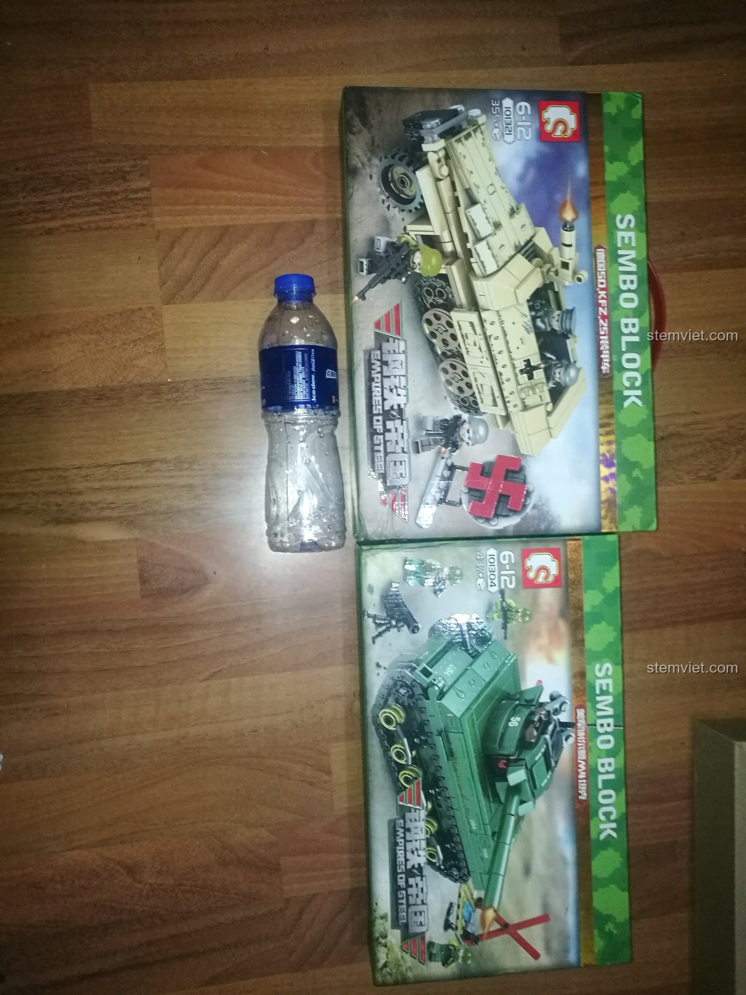 Hộp đồ chơi lắp ráp SEMBO 101321 Xe Bọc Thép Đức SD.KFZ.251, cho bé trai 6 tuổi, chất liệu nhựa ABS an toàn.