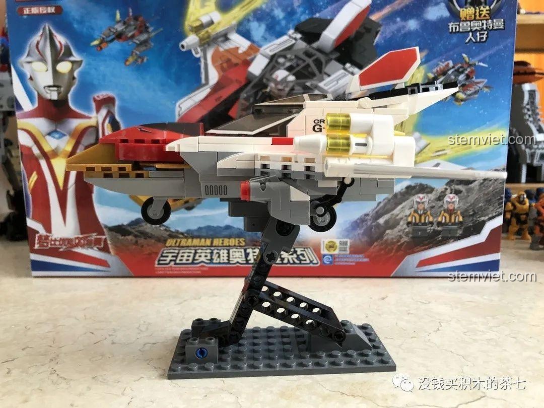 Hộp đồ chơi lắp ráp SEMBO 108712 GUYS G-Loader, với hình ảnh phi thuyền và Ultraman Orb trên bao bì.