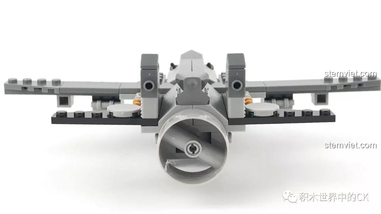 Mô hình lắp ráp SEMBO 12170-12173 Tàu Đệm Khí Bison hợp thể hoàn chỉnh, nhìn từ góc 3/4 phía trước.