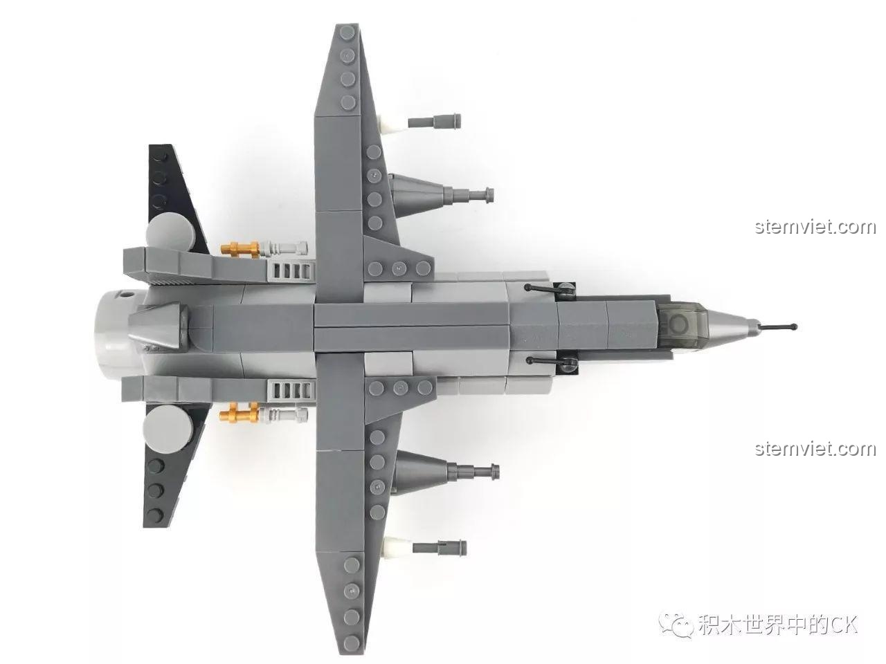 Mô hình Tàu Đệm Khí Bison SEMBO 12170-12173 nhìn từ phía trước, thể hiện sự đồ sộ