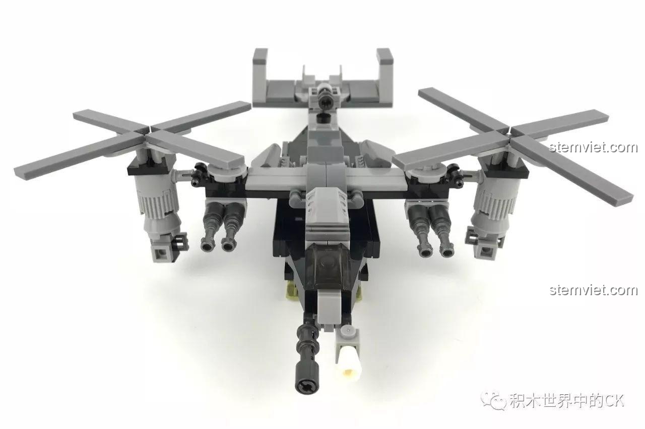 Mặt trước mô hình Trực Thăng Cánh Quạt Chết Chóc SEMBO 12171, với súng máy phía trước