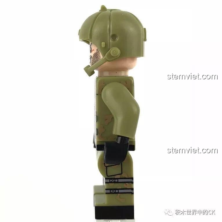 Mô hình lắp ráp SEMBO 12172 Tên Lửa Siêu Thanh hoàn chỉnh, với bệ phóng tên lửa có thể nâng hạ.