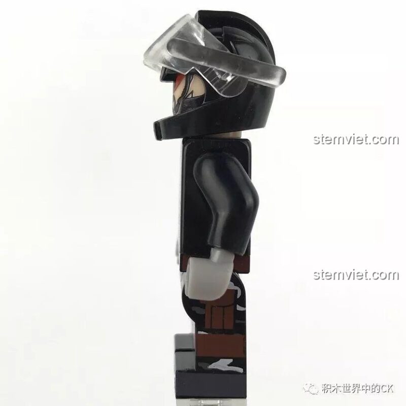 Minifigure hải quân nhìn nghiêng khác bộ lắp ráp SEMBO 12173 Đội Hải Quân Nộ Hải, đồ chơi xây dựng cho bé trai 6 tuổi.
