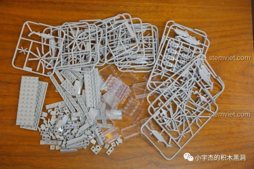 Tổng hợp các mảnh ghép của túi số 9 của bộ lắp ráp SEMBO 202002 Mô hình tàu chiến Type 075.