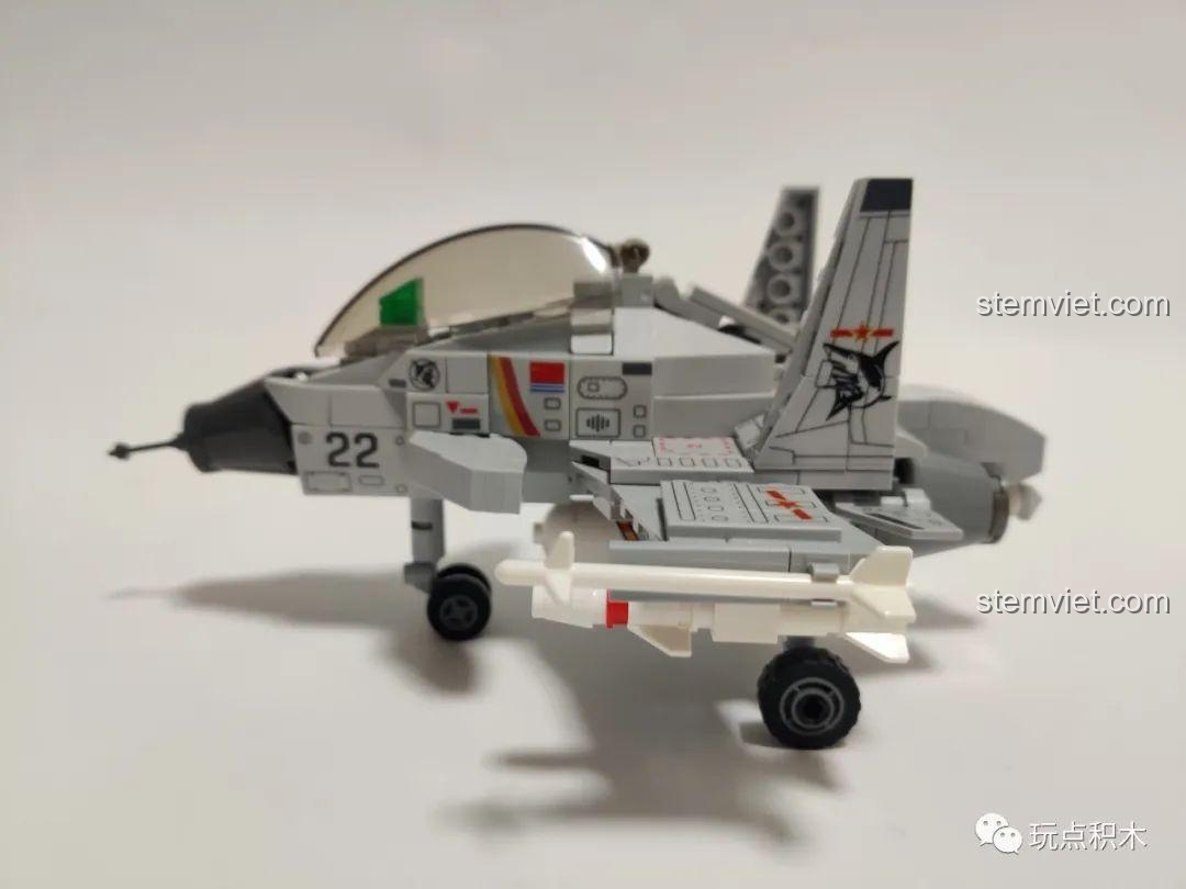 Kính chắn gió buồng lái trong suốt, không trầy xước của bộ SEMBO 202037.