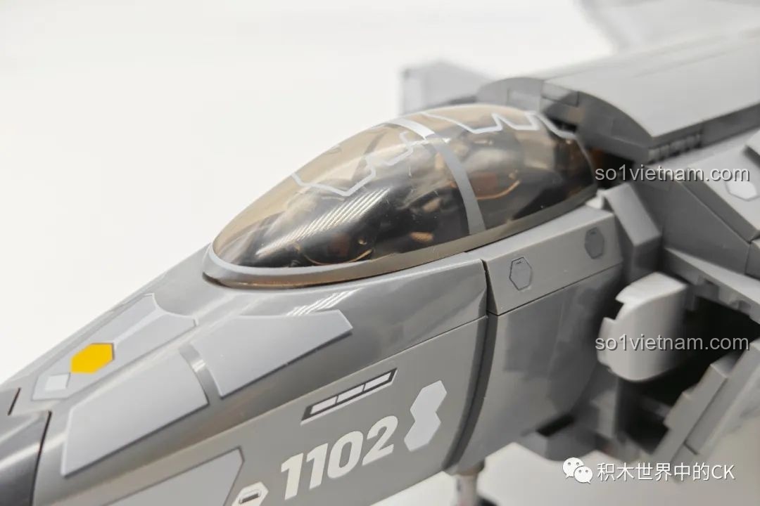 Chi tiết cánh máy bay SEMBO 202198 J-20C với sticker