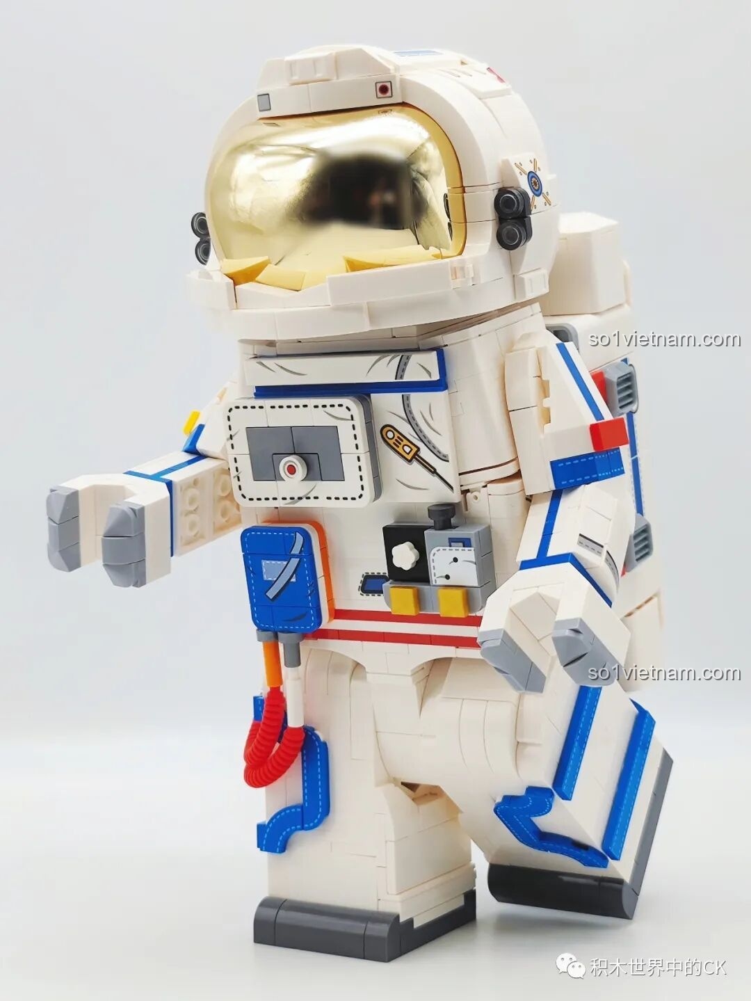 Cận cảnh chi tiết trên mũ phi hành gia SEMBO 203330