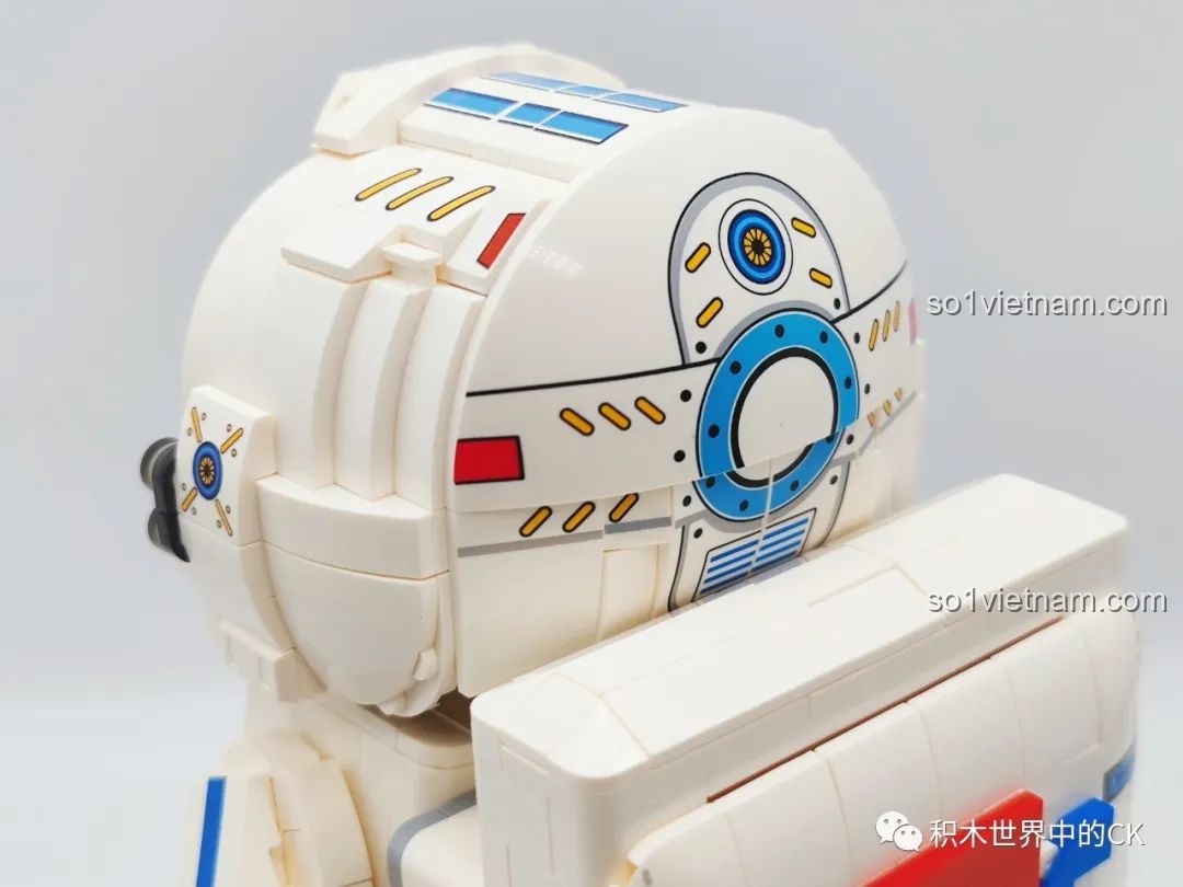 Thành phẩm SEMBO 203330 Phi hành gia Kỷ niệm Sea of Stars nhìn từ bên phải