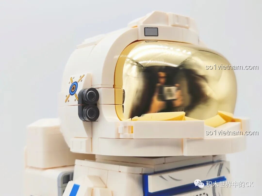 Thành phẩm SEMBO 203330 Phi hành gia Kỷ niệm Sea of Stars nhìn từ phía trước