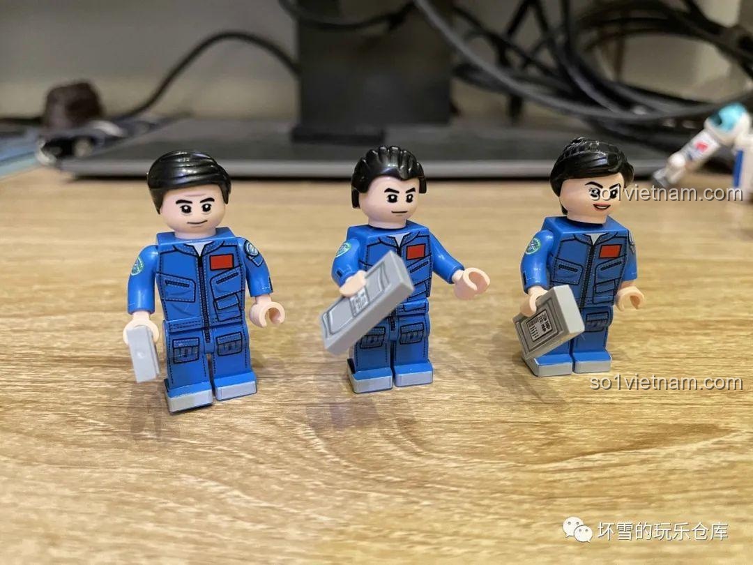 Chi tiết trên khoang của bộ lắp ghép SEMBO 203337 Khoang Lõi Thiên Hòa, đồ chơi mô hình không gian, chất lượng tốt