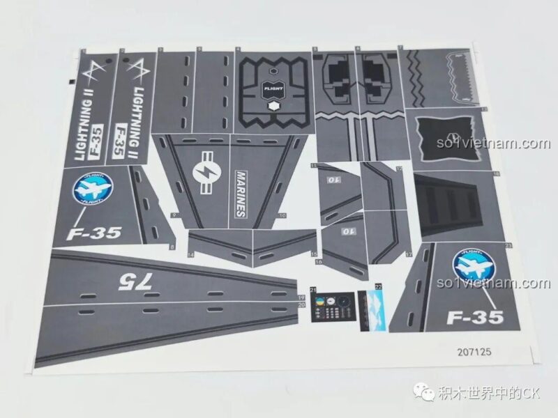 Bộ lắp ghép SEMBO 207125 Máy bay chiến đấu F-35 Lightning II giá tốt, hộp sản phẩm với 867 mảnh ghép cho bé trai 6 tuổi.