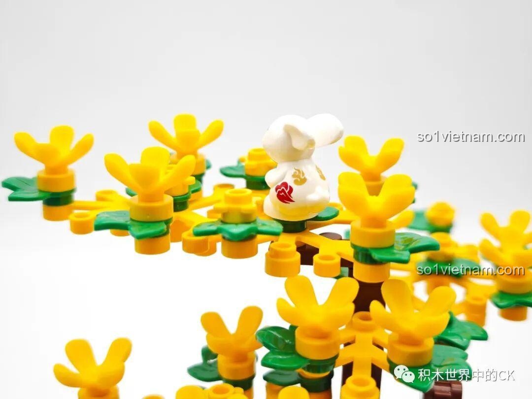 Chi tiết các chai trà màu cam trong tiệm SEMBO 301094 Oriental Leaf