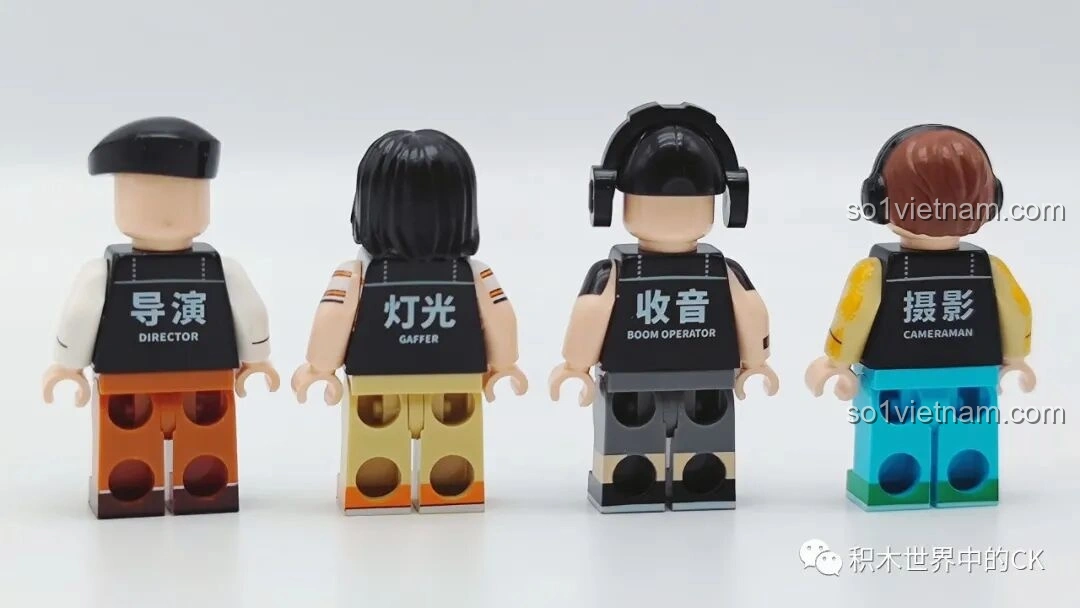 Các phụ kiện quay phim chuyên nghiệp đi kèm bộ lắp ghép Gia Hữu Nhi Nữ - Phiên Bản Kỷ Niệm 18 Năm.