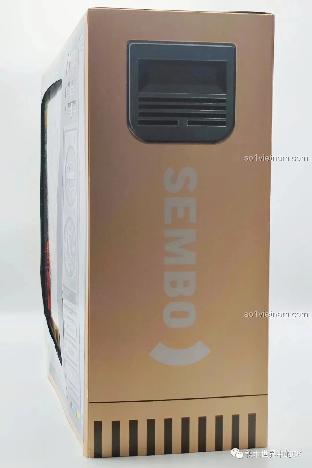 Mặt bên hộp đồ chơi xếp hình Căn hộ Gia Hữu Nhi Nữ SEMBO 601310 với logo SEMBO lớn.