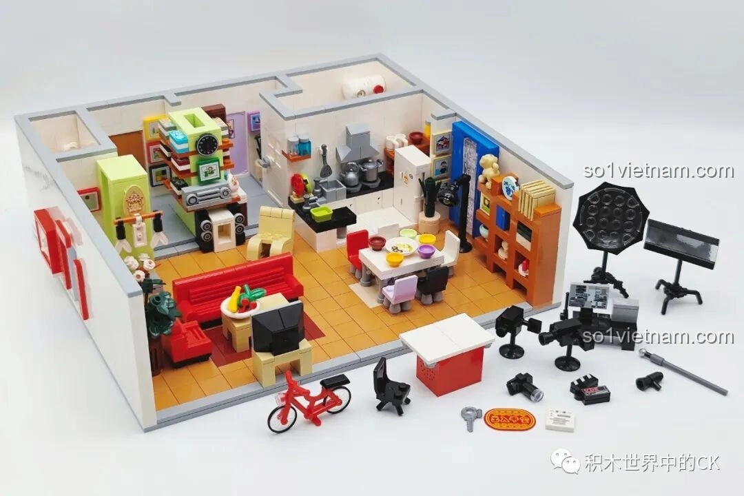 Minifigures chính với biểu cảm vui vẻ trong đồ chơi xếp hình Căn hộ Gia Hữu Nhi Nữ SEMBO 601310.