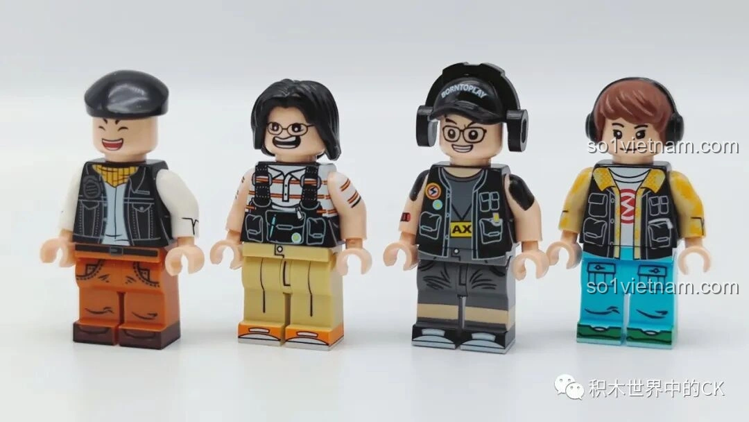 Các phụ kiện tóc thay thế cho minifigures trong bộ Phim trường Gia Hữu Nhi Nữ SEMBO 601310.