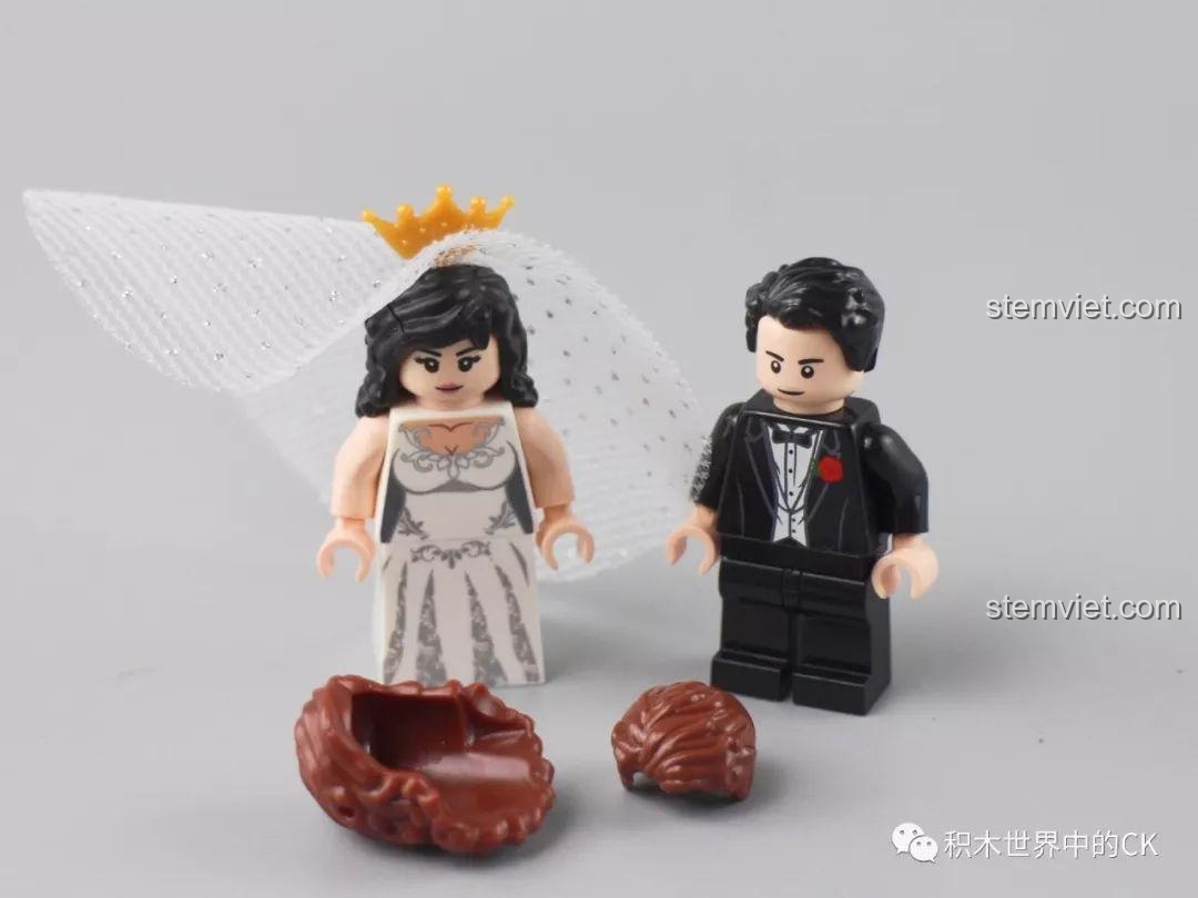 Bánh kem Sembo 601400, Hộp quà 601400, Bánh sinh nhật 1400, Mô hình bánh kem 01400, minifigure cô dâu chú rể từ phía sau.