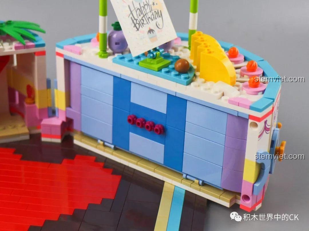 Đồ chơi mô hình Bánh cưới 601400, đồ chơi xây dựng Mô hình bánh kem 01400, Sembo 601400 Bánh kem, Sembo Hộp quà 01400, bánh kem trong hộp quà mở.