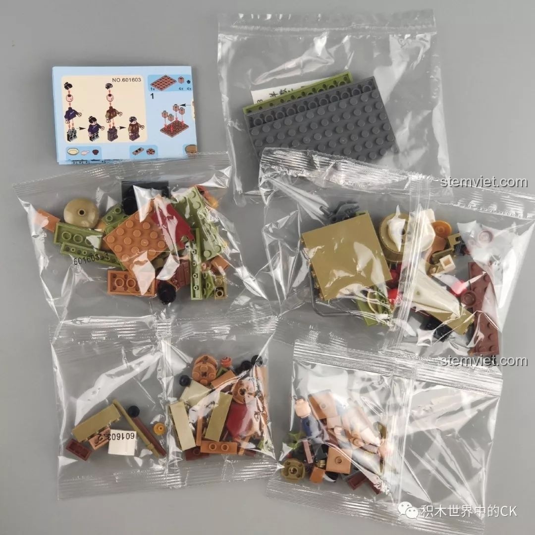 Các túi mảnh ghép và sách hướng dẫn của bộ đồ chơi lắp ráp SEMBO 601603 Quán Lẩu Dê.