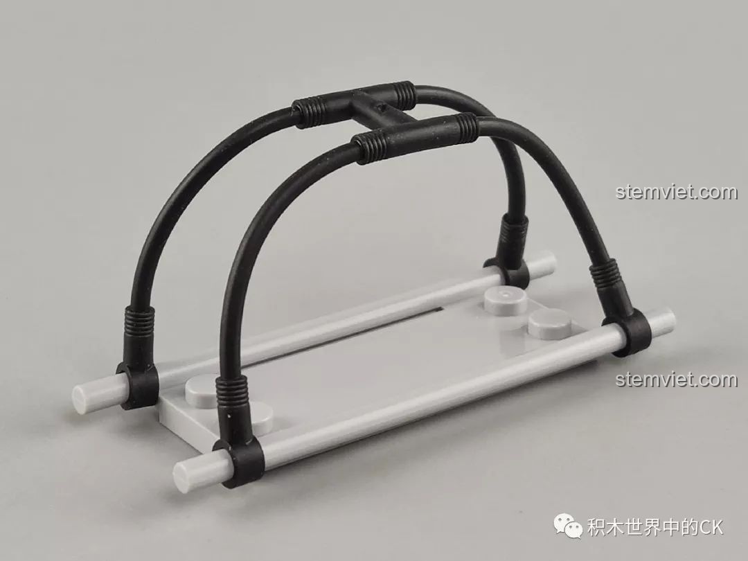 Cận cảnh khung cứu hộ đi kèm bộ đồ chơi SEMBO 603201 Máy Bay Trực Thăng Cứu Hộ Khẩn Cấp Đông Hải.