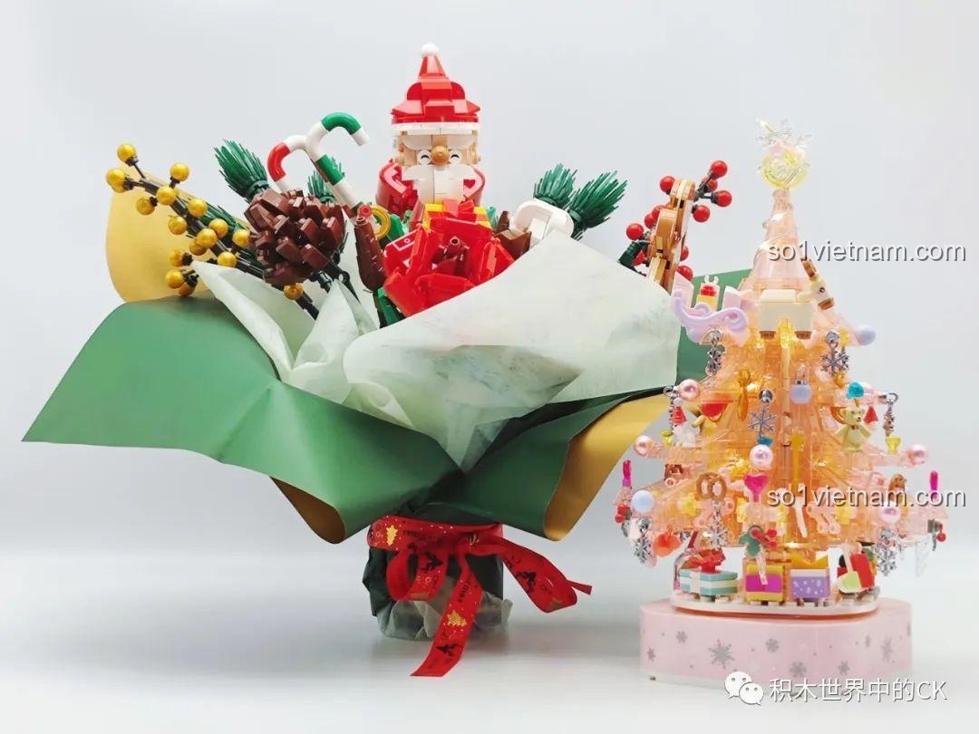 Chi tiết tuần lộc và xe trượt tuyết trên Cây Thông Giáng Sinh Pha Lê SEMBO, các mảnh ghép nhỏ được thiết kế tỉ mỉ, tăng tính thẩm mỹ cho mô hình