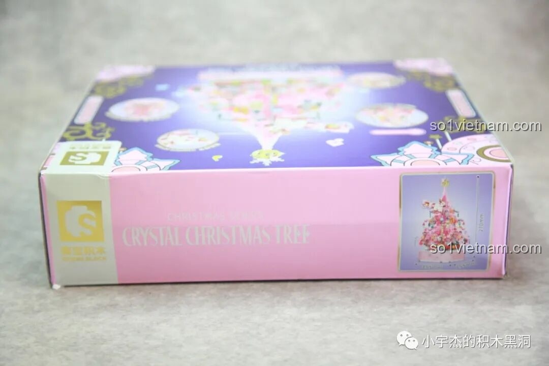 Mặt trên của hộp Cây Thông Noel Pha Lê SEMBO 605024, hiển thị kích thước hoàn chỉnh của mô hình.