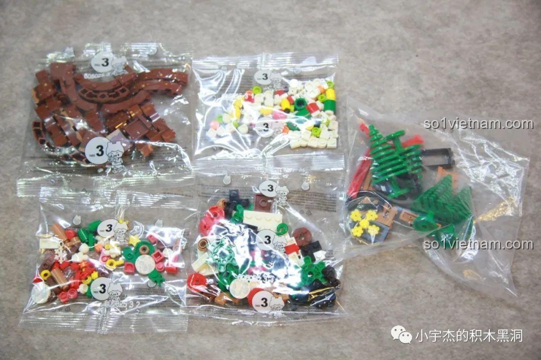 Phần đế xoay của bộ Cây Thông Giáng Sinh Nhạc Hội SEMBO 605025 trước khi lắp các chi tiết trang trí, với cơ chế xoay.