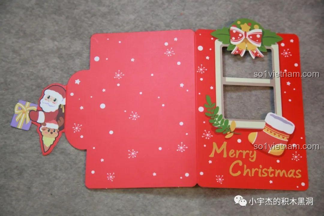 Tấm thiệp Giáng Sinh xinh xắn đi kèm bộ lắp ráp Cây Thông Giáng Sinh Nhạc Hội SEMBO 605025, có thể viết lời chúc.