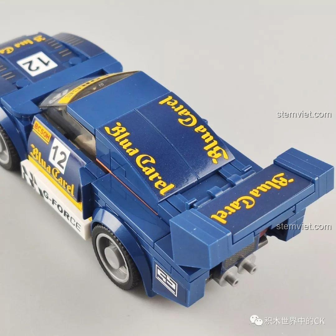 Góc nhìn từ trên cao của mô hình xe đua SEMBO 607063 Xe Đua Ferrari BB512 Le Mans, cho thấy các chi tiết trên nóc xe.