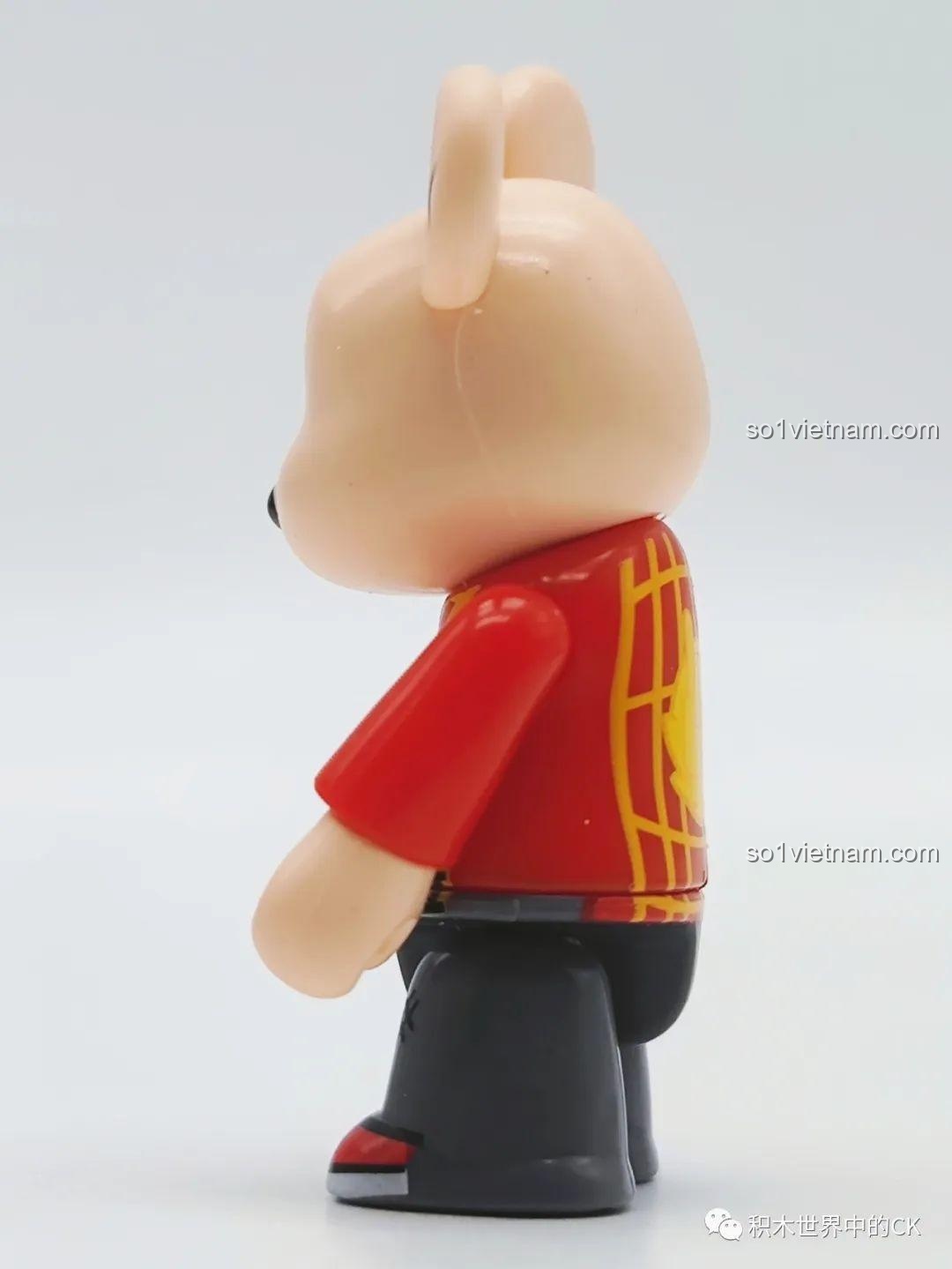 Mô hình Gấu Du Lịch cùng ván trượt