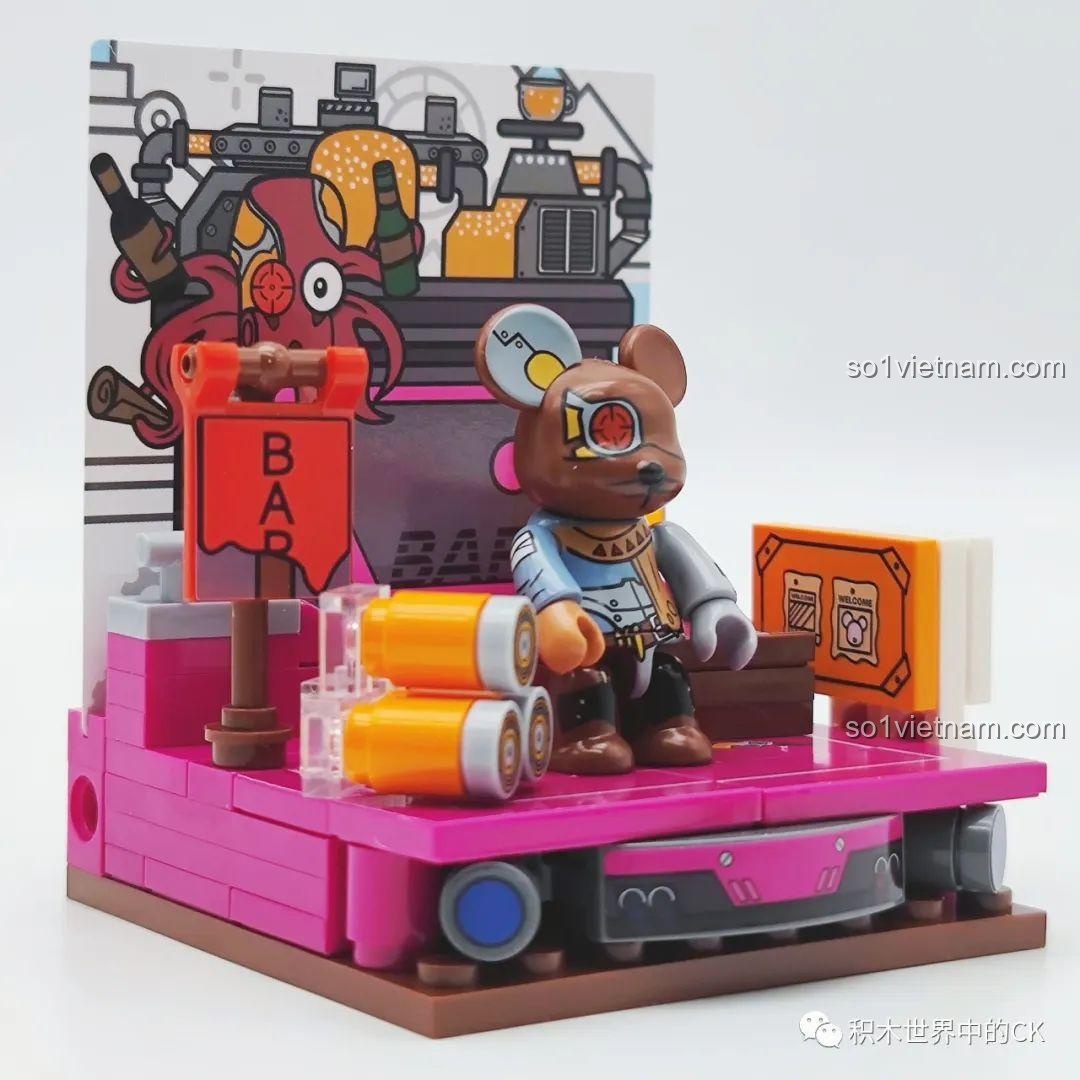 Mặt sau nhân vật Killer Bear (Agent 47) SEMBO Qee Series