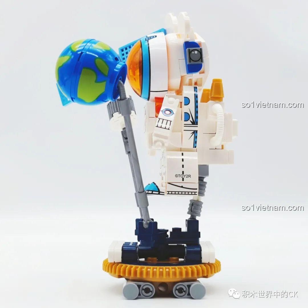 Chi tiết chân của bộ SEMBO 612012 Phi hành gia vũ trụ