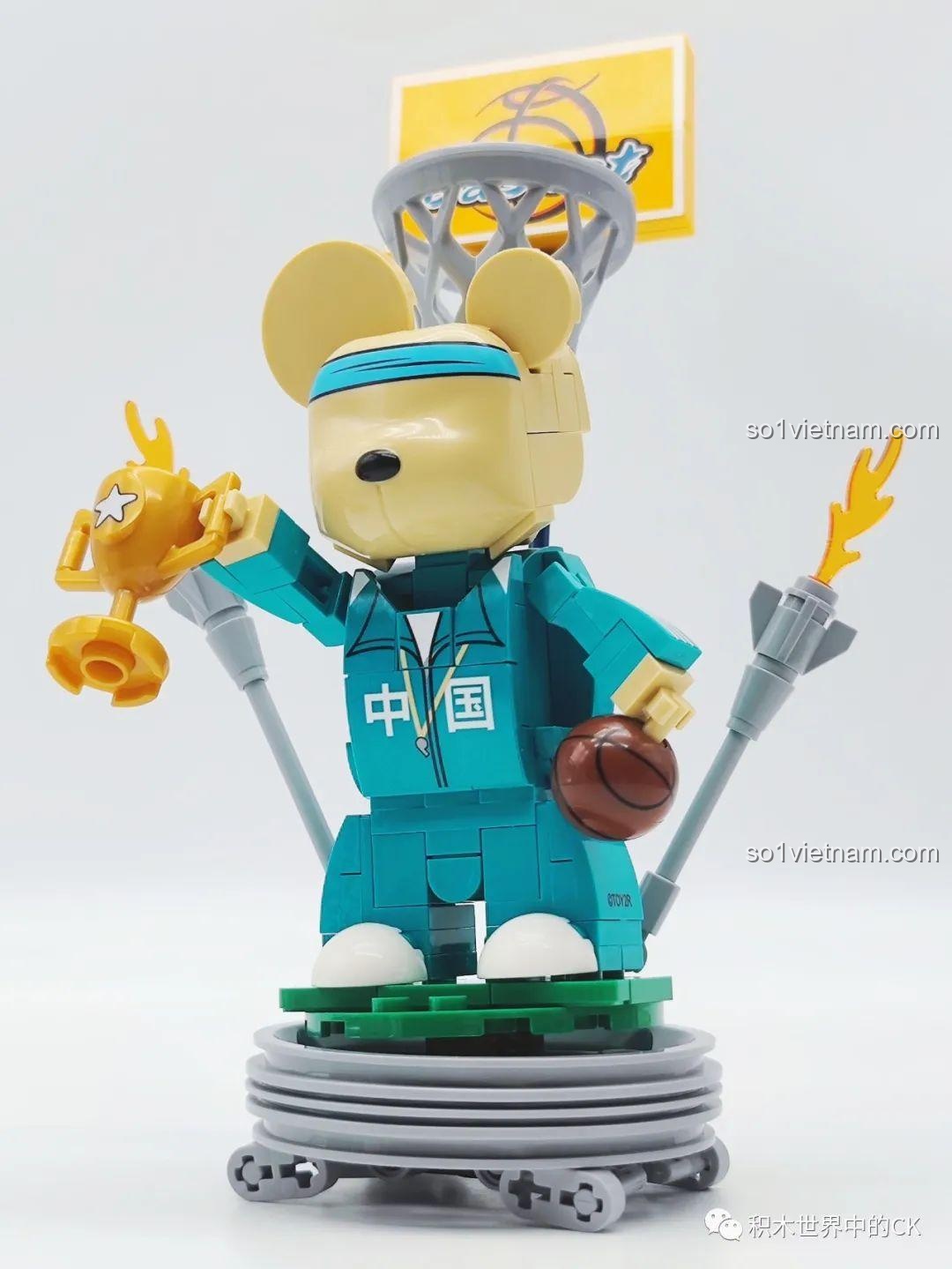 Quá trình lắp ráp bộ SEMBO 612012 Phi hành gia vũ trụ