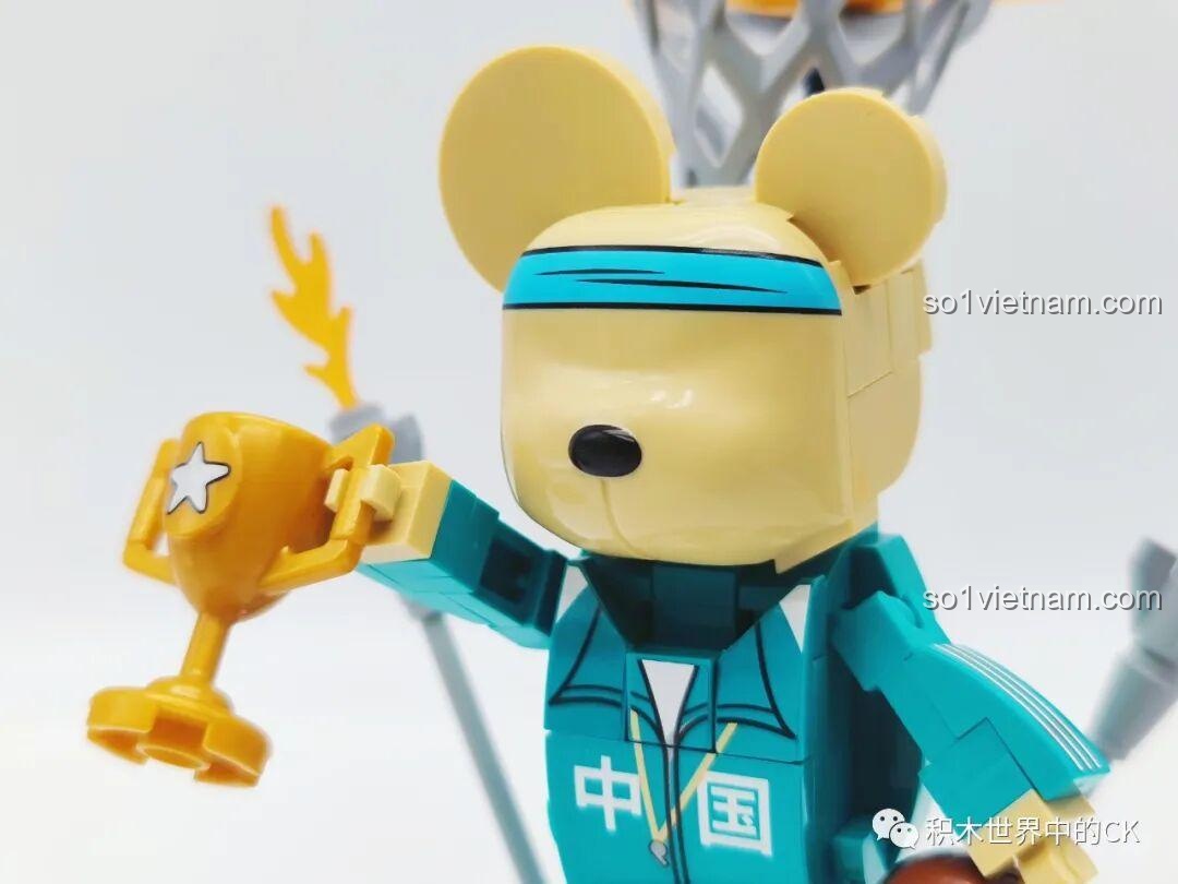 Quá trình lắp ráp bộ SEMBO 612012 Phi hành gia vũ trụ