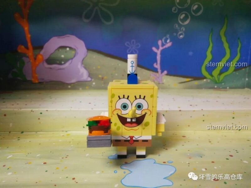 Bộ đồ chơi Sembo 612211: Mô hình SpongeBob chi tiết với biểu cảm vui nhộn và dụng cụ nấu ăn, phù hợp bé trai và bé gái 6 tuổi.