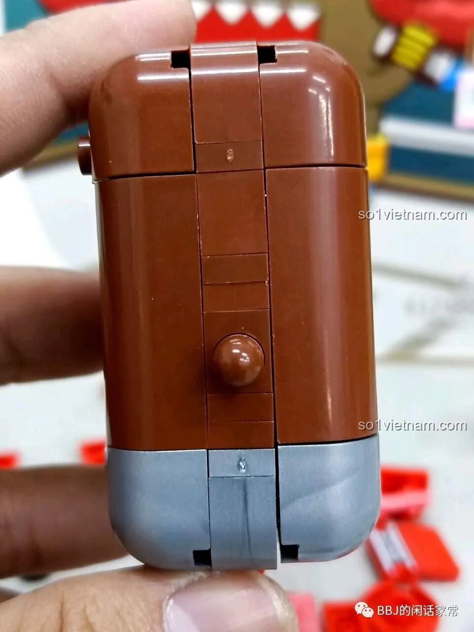 Cận cảnh quá trình lắp ráp phần thân của Domo-Kun Quyền Vương