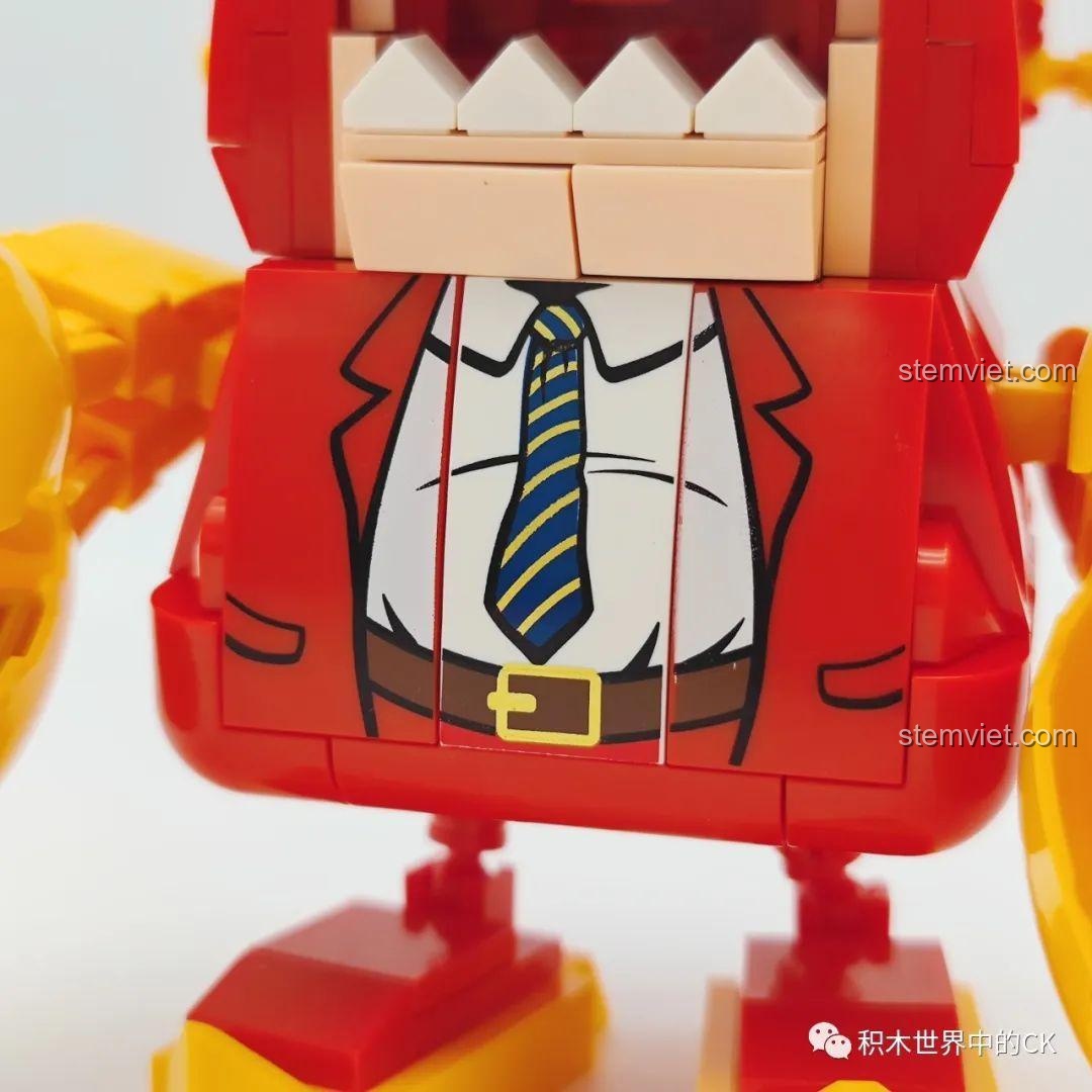 Góc nhìn bên hông của mô hình Sếp Cua SEMBO 613104, cho thấy cơ chế càng cua.