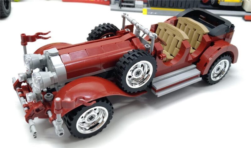 Bộ lắp ghép Sembo 701650 Xe Mercedes-Benz 770K cổ điển màu đỏ, có động cơ kéo lùi mạnh mẽ, phù hợp cho bé trai 6 tuổi, giá tốt.