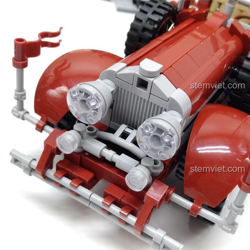 Cận cảnh đèn pha và lưới tản nhiệt của đồ chơi lắp ráp Sembo 701650 Xe Mercedes-Benz 770K cổ điển, thể hiện độ chi tiết cao và chất lượng vượt trội, giá tiết kiệm.