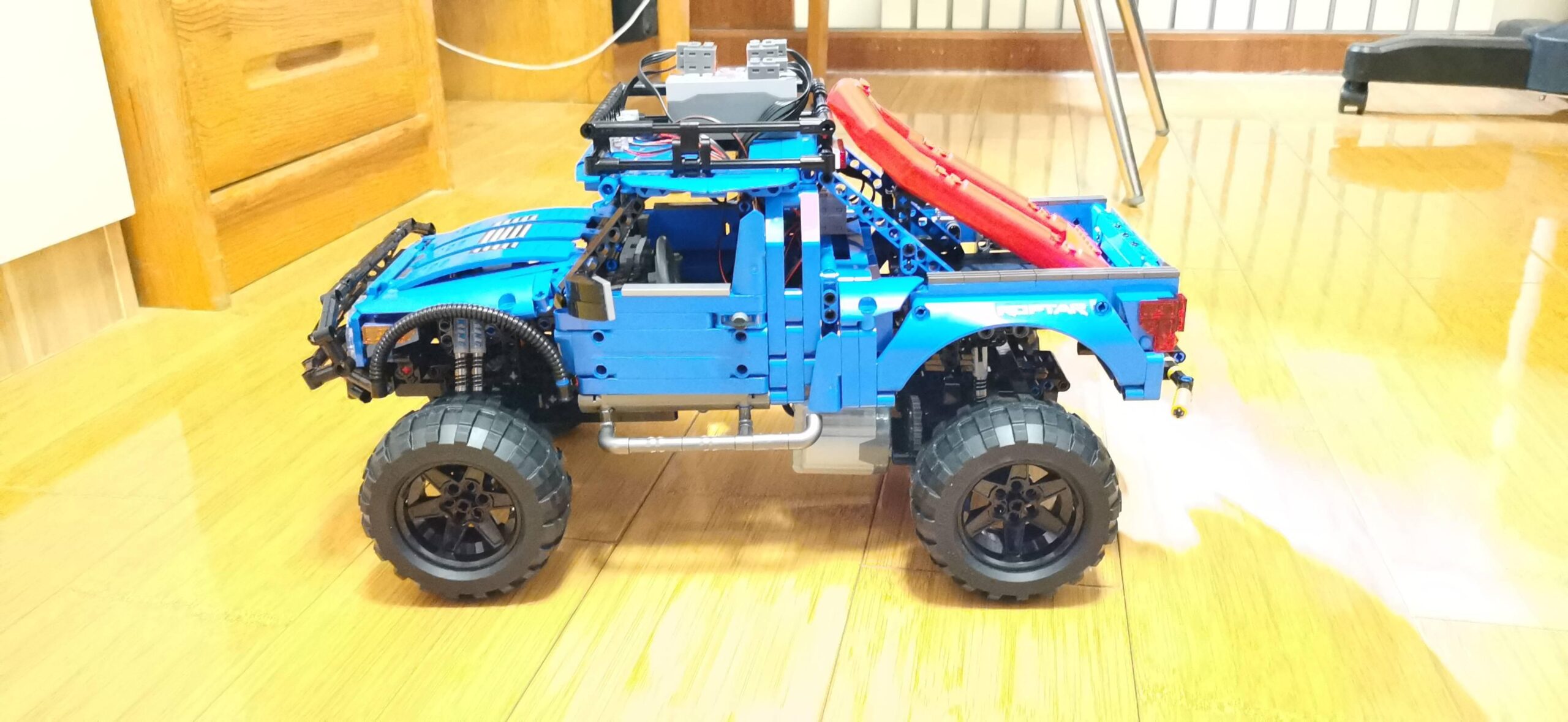 Bộ lắp ráp Ford F-150 Raptor SEMBO 701990, đồ chơi mô hình xe bán tải địa hình tỉ lệ 1:8 màu xanh dương, phù hợp bé trai 6 tuổi, giá tốt.