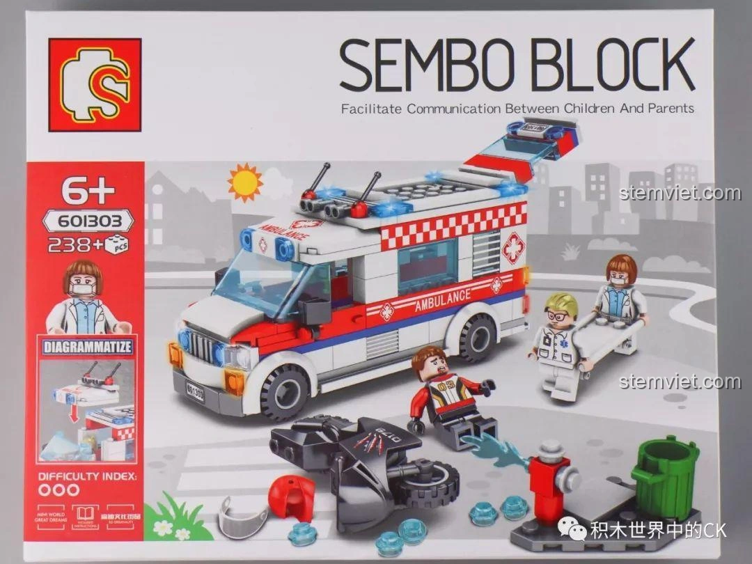 Hộp bộ xếp hình Xe Cứu Thương Thành Phố Sembo Block 601303 với hình ảnh xe, minifigure và thông tin sản phẩm.