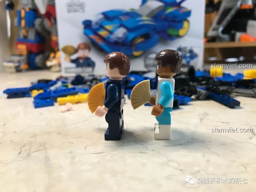 Chiếc xe đua Spin Axe của Tam Quốc Đằng Cát đã hoàn thiện, mô hình đồ chơi lắp ráp SEMBO Block 607043.