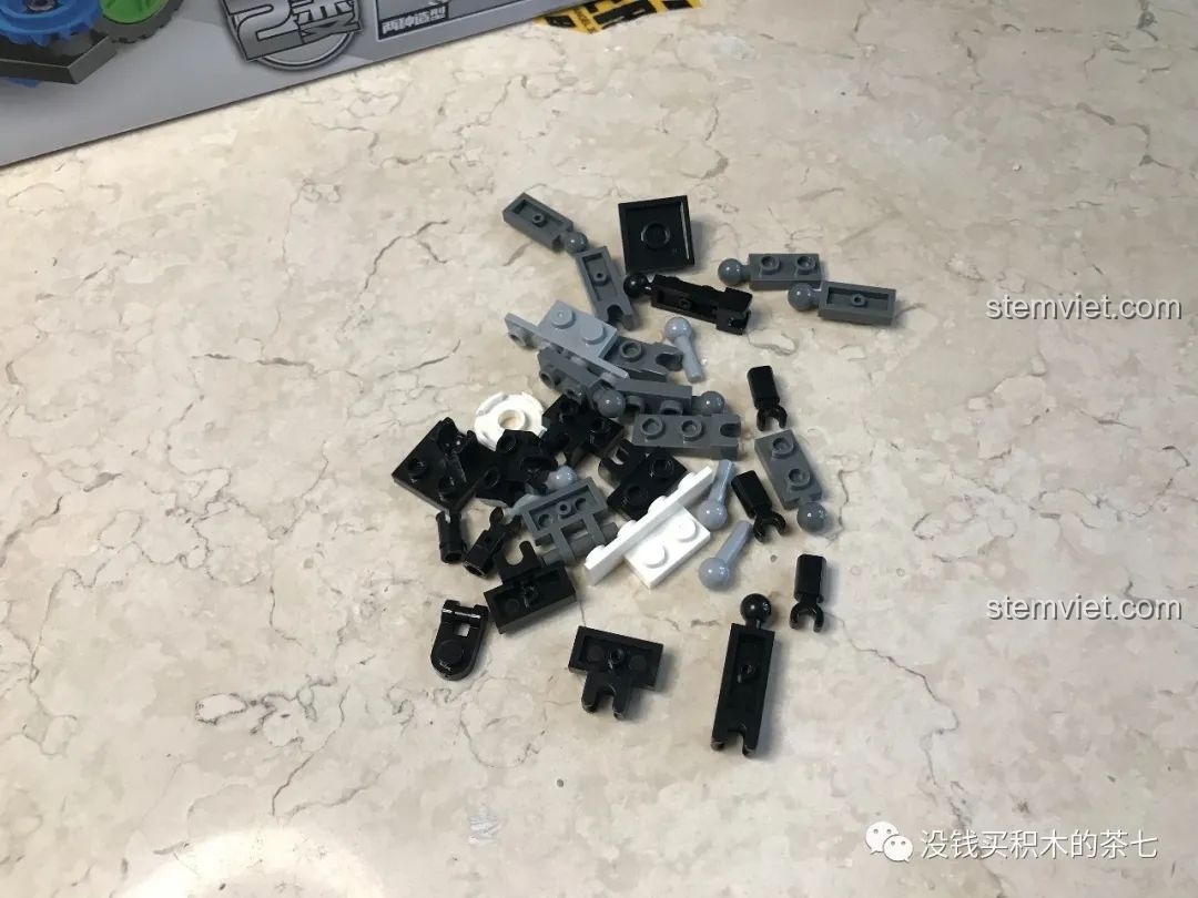 Minifigure Tam Quốc Đằng Cát từ bộ đồ chơi lắp ráp SEMBO Block 607043 Spin Axe, nhân vật hoạt hình.