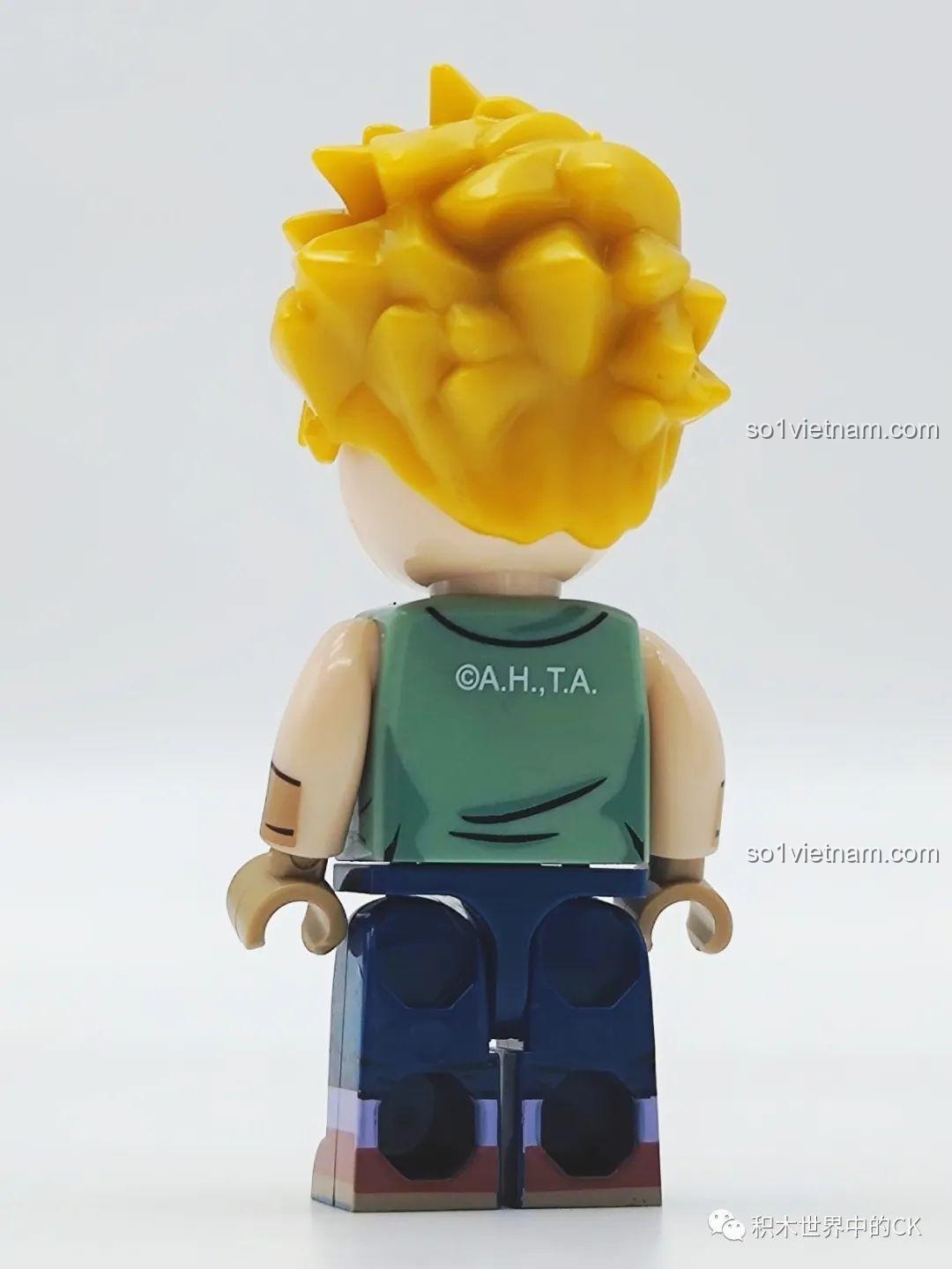 Cận cảnh chân của Garudamon từ bộ lắp ráp SEMBO BLOCK 609317