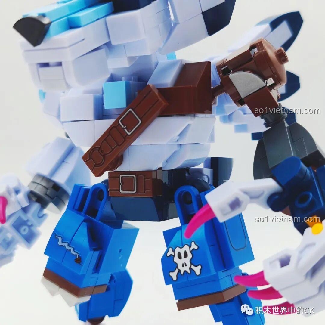 Thành phẩm Garudamon của bộ lắp ráp SEMBO BLOCK 609317 với đôi cánh dang rộng