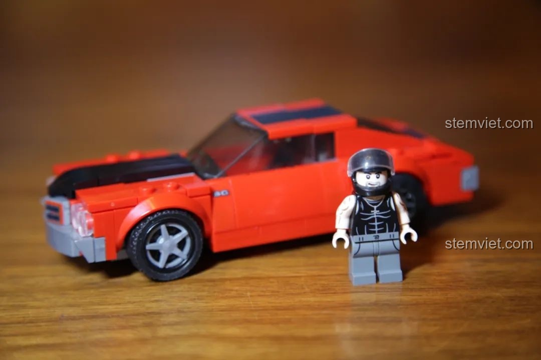 QR code liên kết đến kênh hoặc trang mạng xã hội.