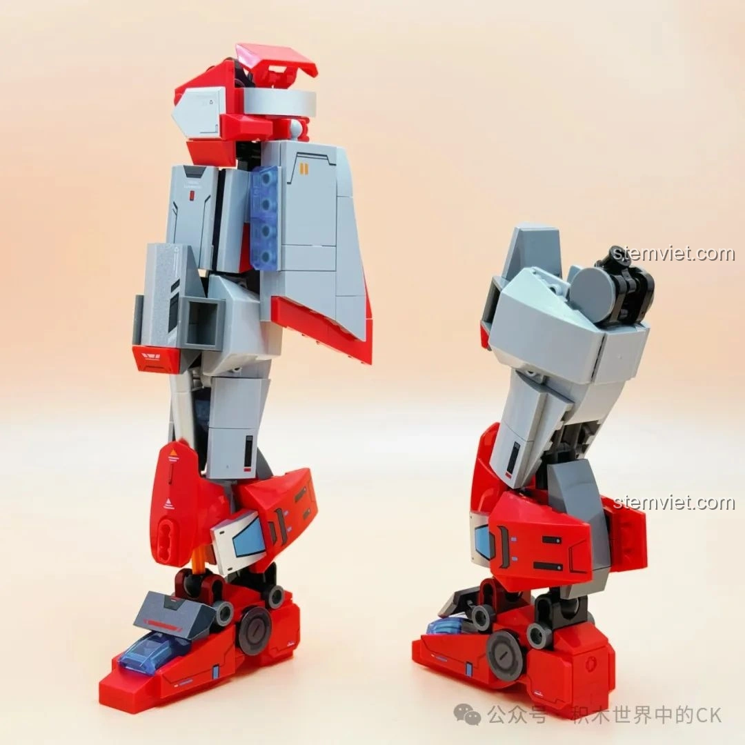 Các bộ phận giáp hông của robot Sembo 055-百川之戟 208042, với các chi tiết màu xám và đỏ.