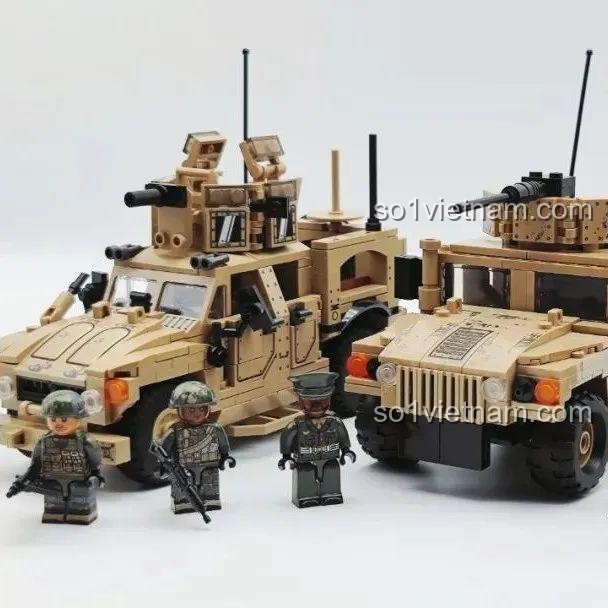 Mô hình xe quân sự Hummer và minifigures, gợi ý kết hợp với F-35 Lightning II SEMBO 207125.